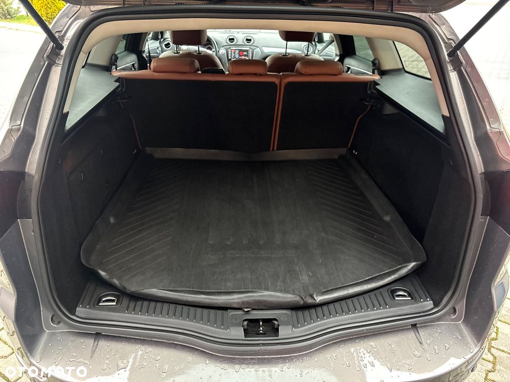 Ford Mondeo 2.0 TDCi Ghia - 3