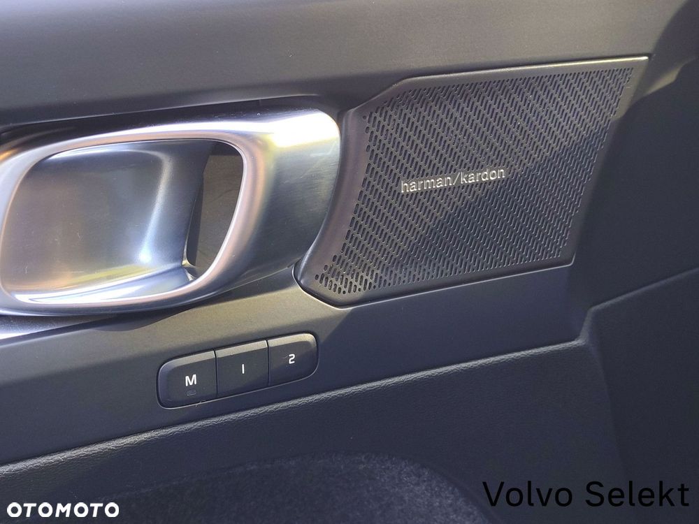 Volvo XC 40 - 23