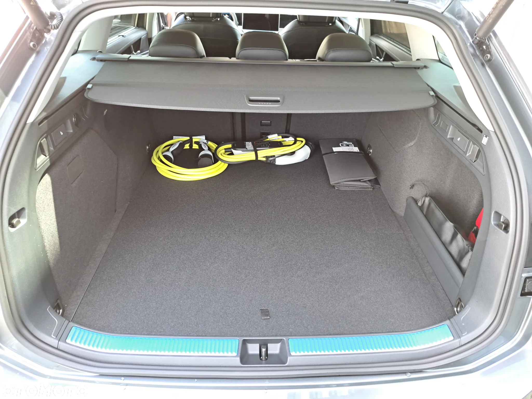 Volkswagen Passat 1.5 TSI ACT mHEV Business Plus DSG - 16