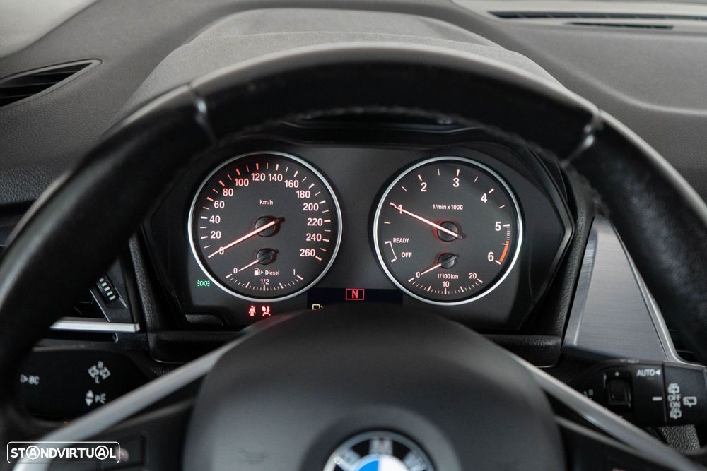 BMW 216 Active Tourer d Line Sport - 25