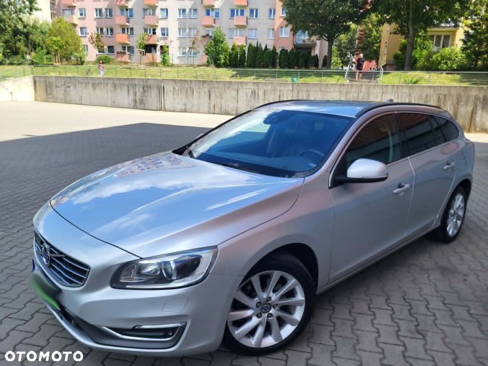 Volvo V60 D4 Momentum - 15