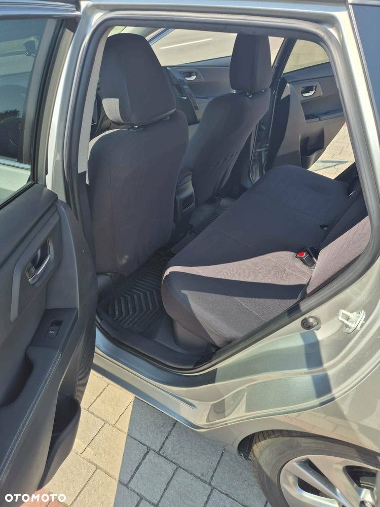 Toyota Auris Hybrid 135 Prestige - 7