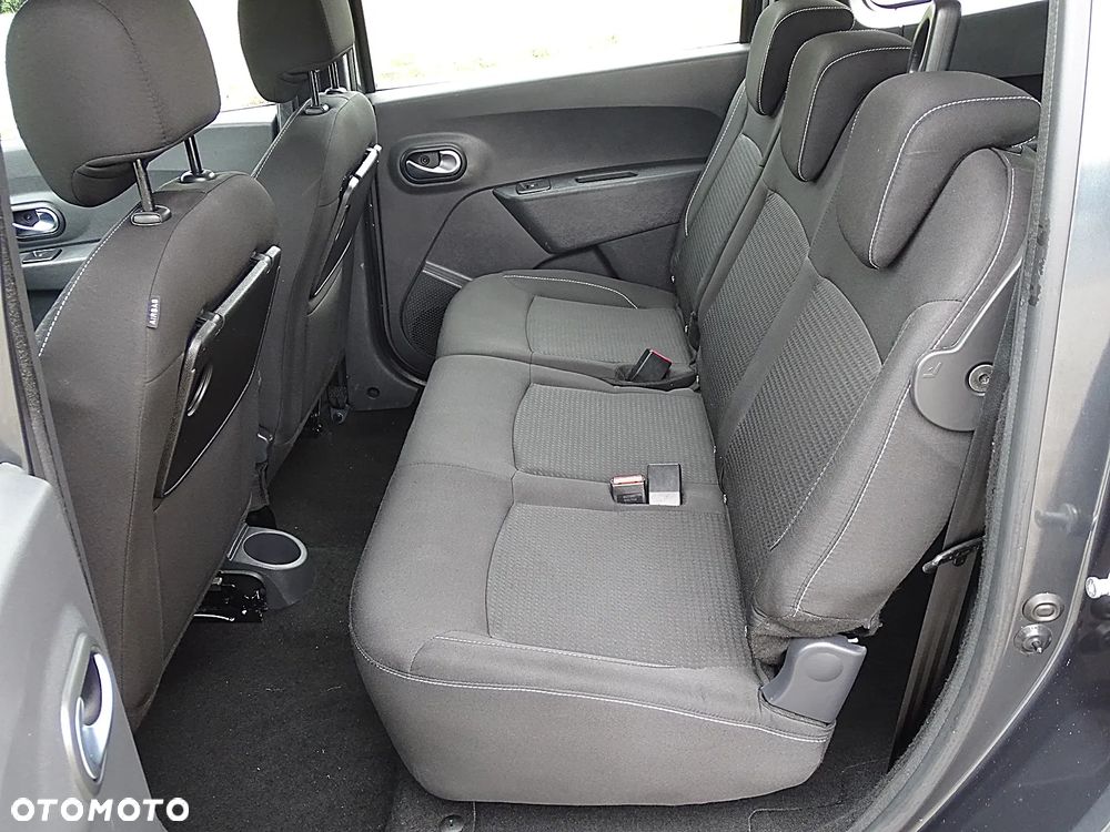 Dacia Lodgy 1.3 TCe Laureate S&S - 6