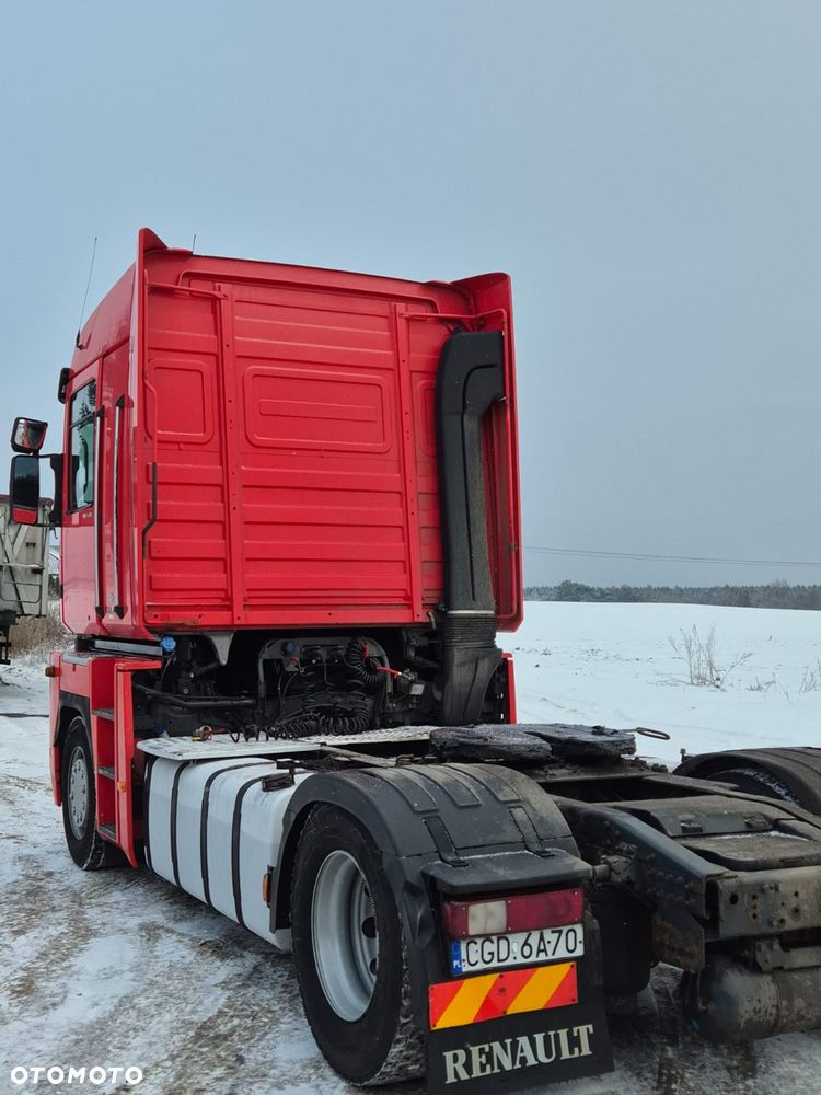Renault MAGNUM - 4