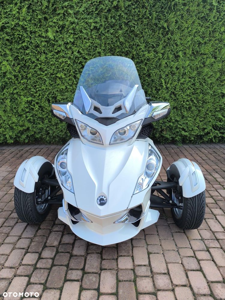Can-Am Spyder - 1