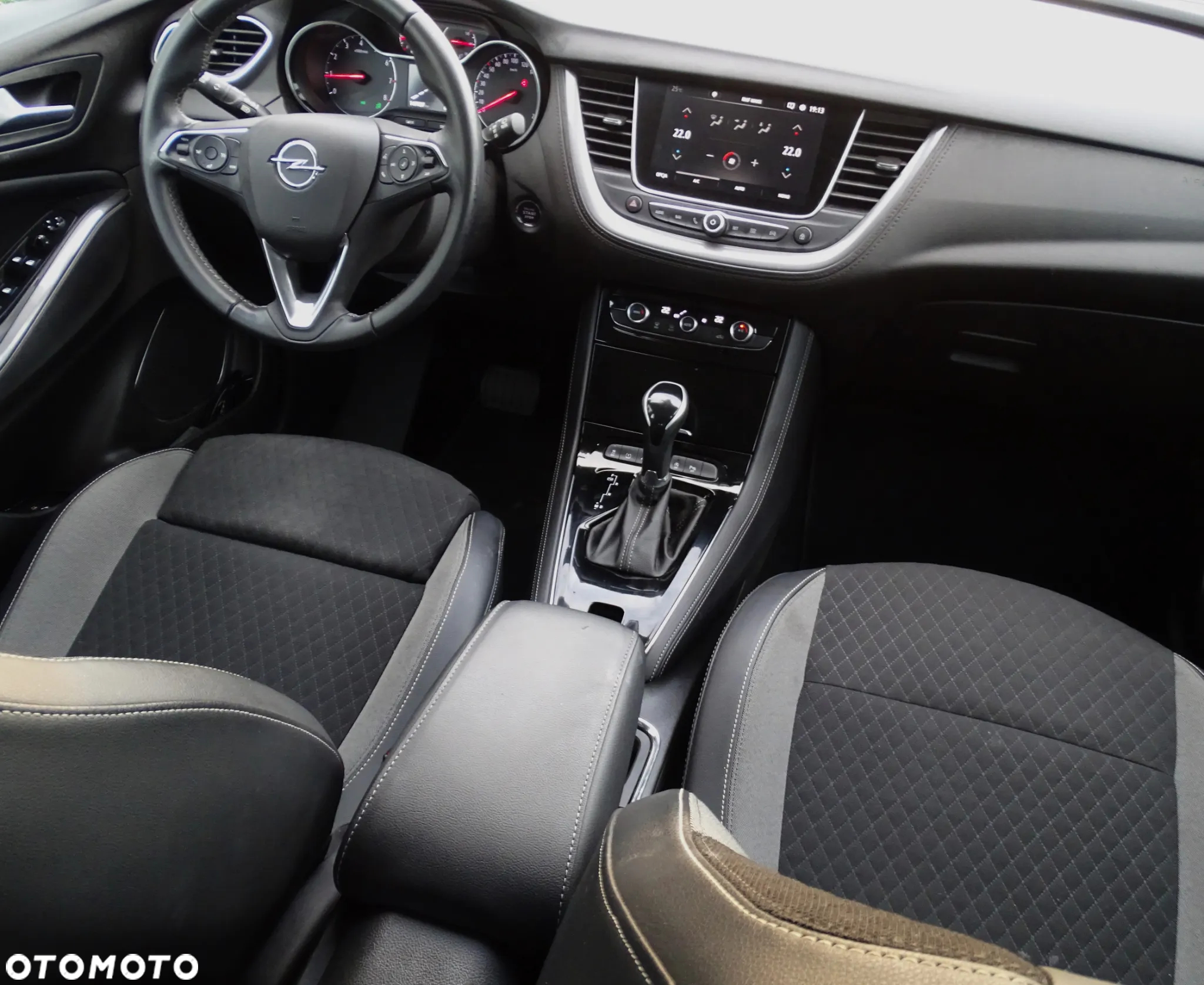 Opel Grandland X - 12