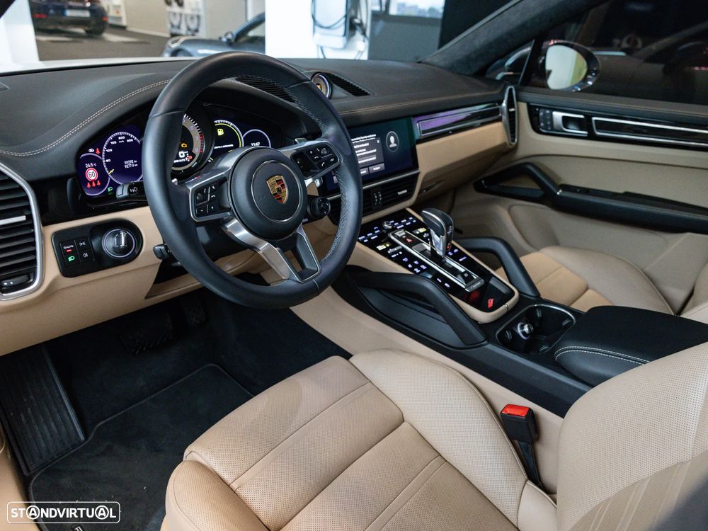 Porsche Cayenne Coupé E-Hybrid Platinum Edition - 25