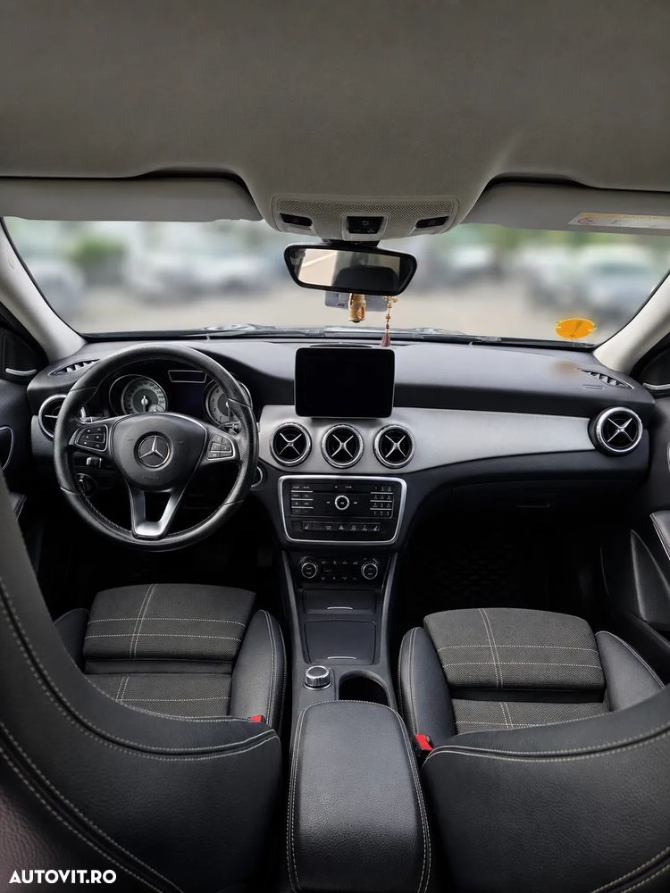 Mercedes-Benz GLA 180 7G-DCT Urban - 6