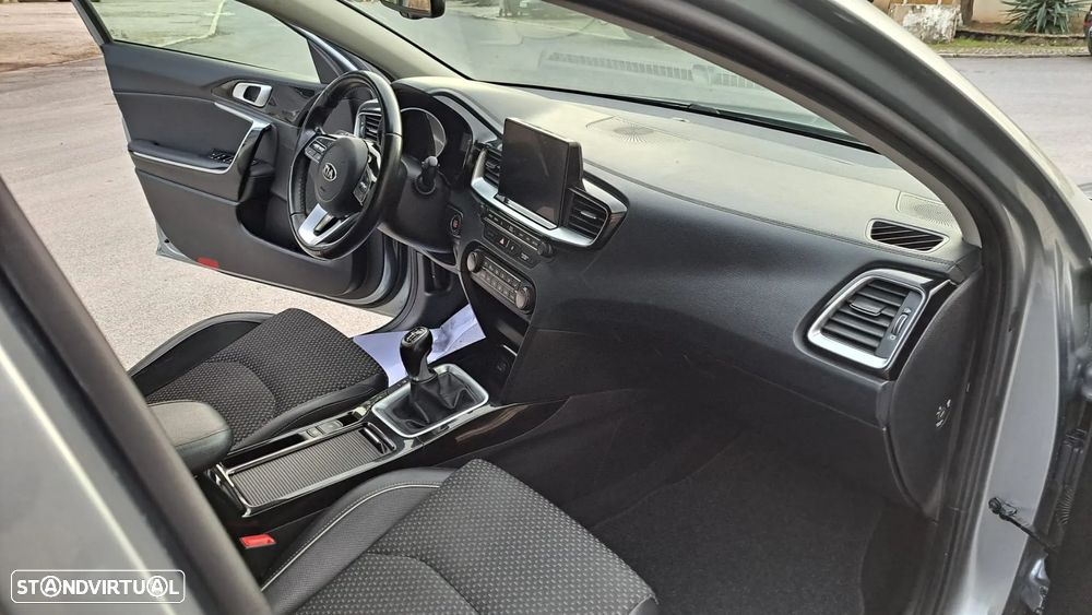 Kia Ceed SW 1.0 T-GDI Sport - 34