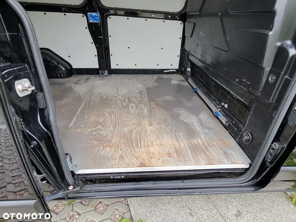 Ford Transit Custom - 23