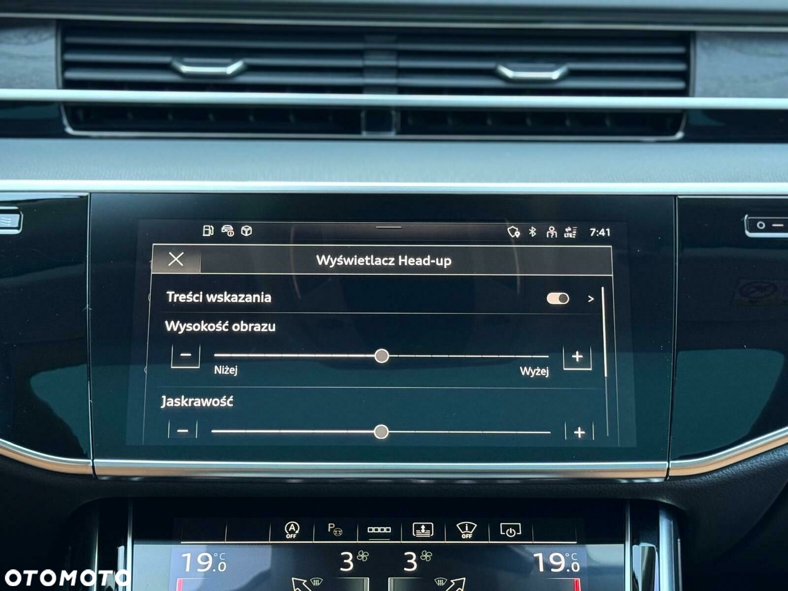 Audi A8 - 25