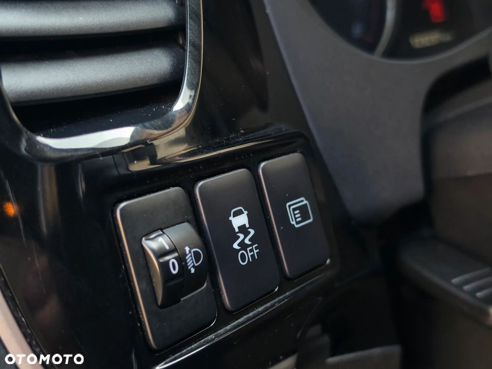 Mitsubishi Outlander - 18