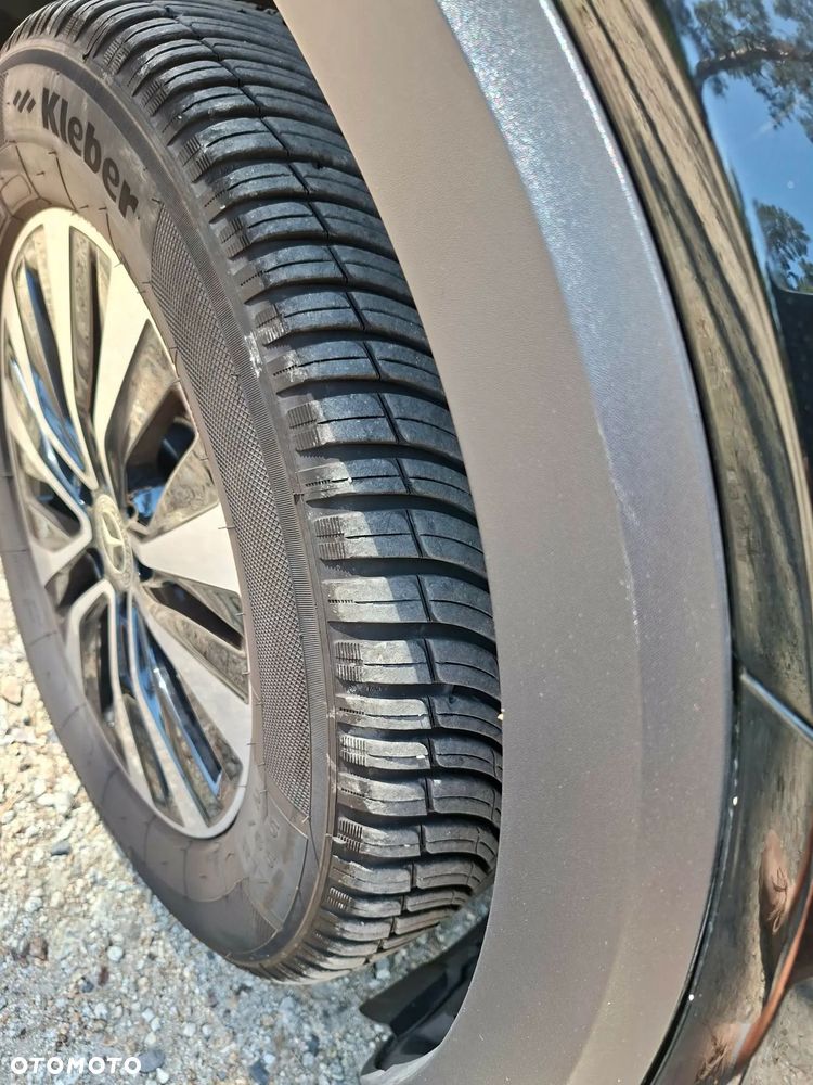 Mercedes-Benz GLB 200 d 4-Matic AMG Line 8G-DCT - 9