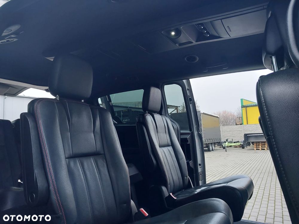 Dodge Grand Caravan 3.6 R/T - 8