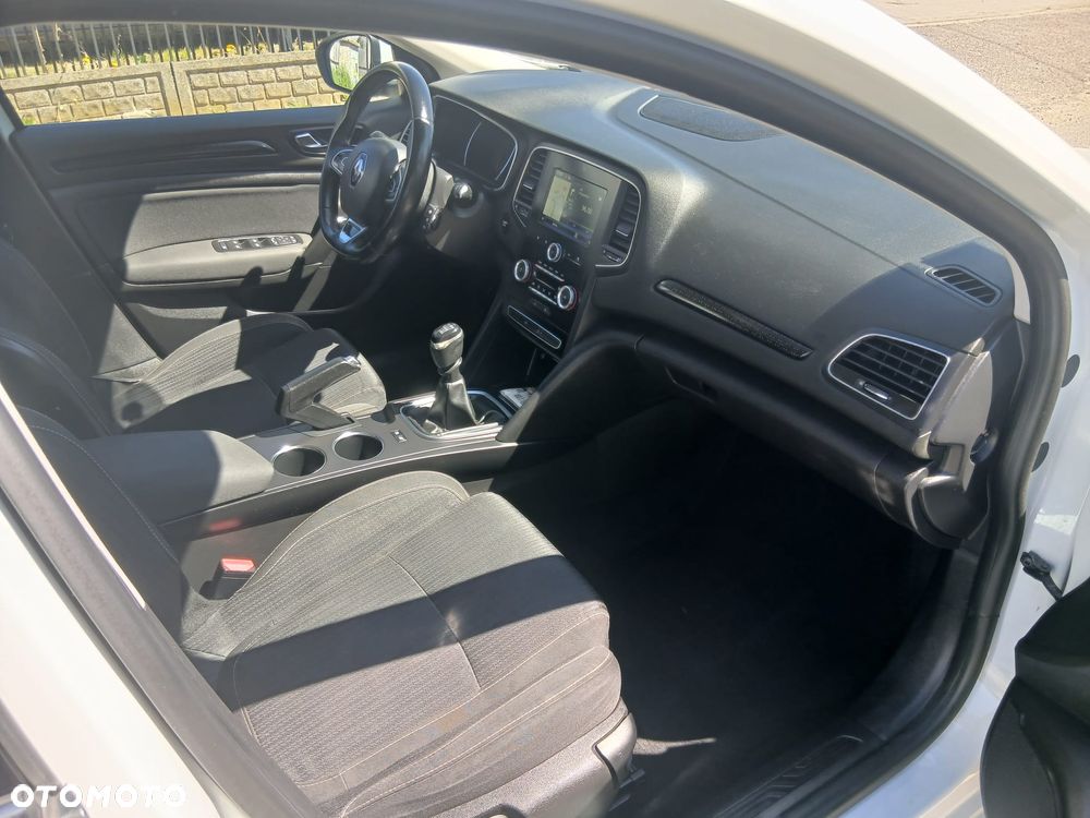 Renault Megane 1.5 dCi Energy Bose EU6 - 23