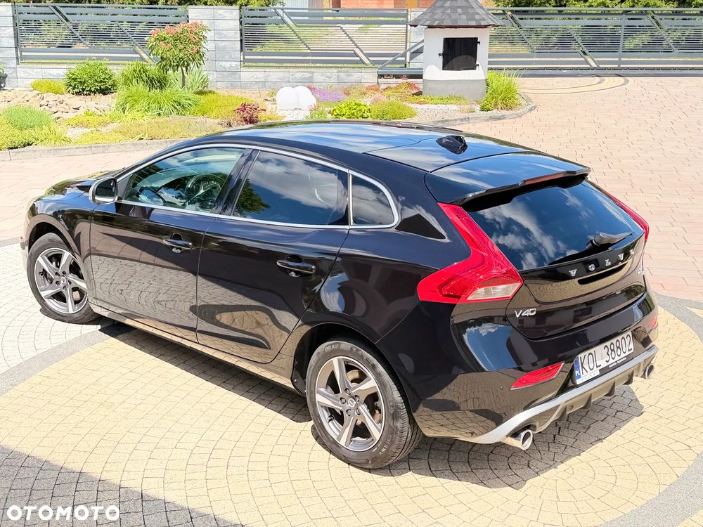 Volvo V40 D3 Drive-E R-Design Momentum - 2