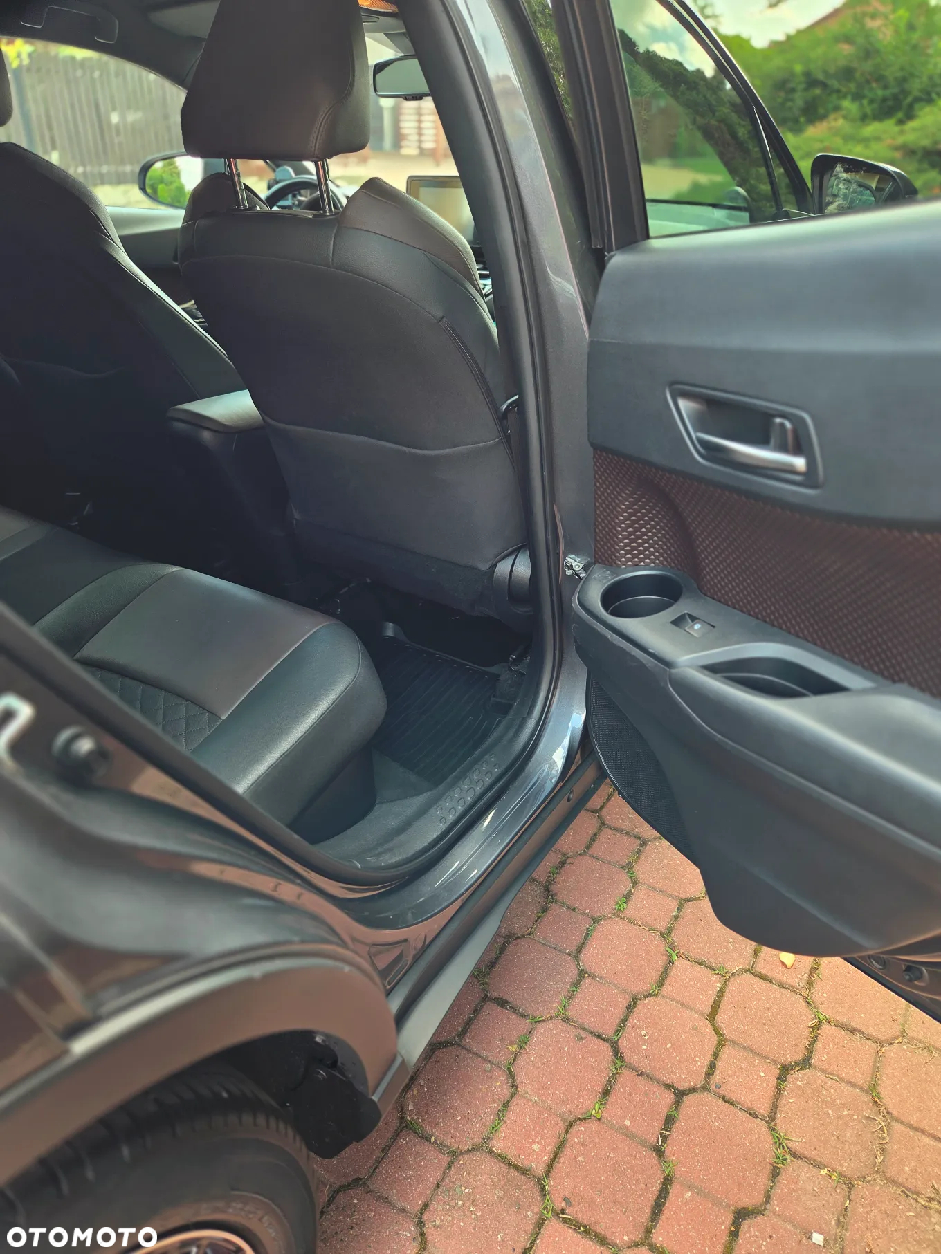 Toyota C-HR 1.8 Hybrid Prestige - 10