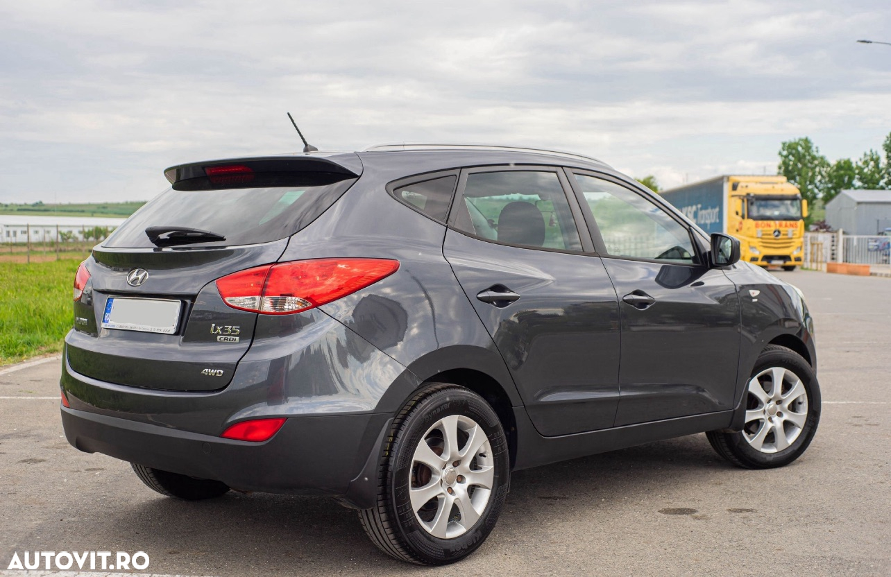 Hyundai ix35 2.0 CRDI Low 2WD GL Classic - 3