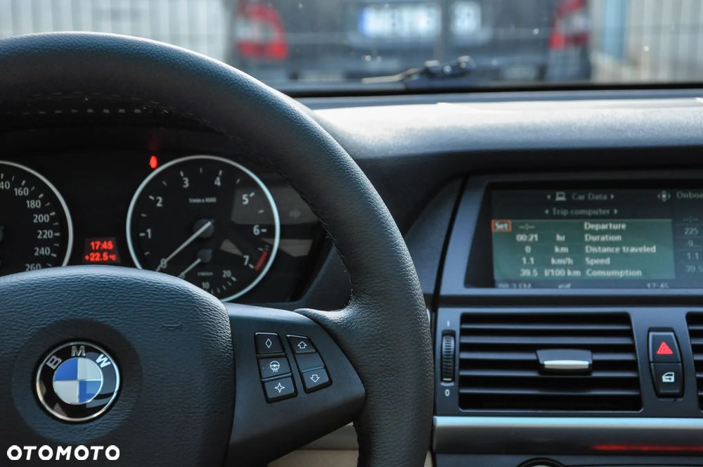 BMW X5 3.0si - 14