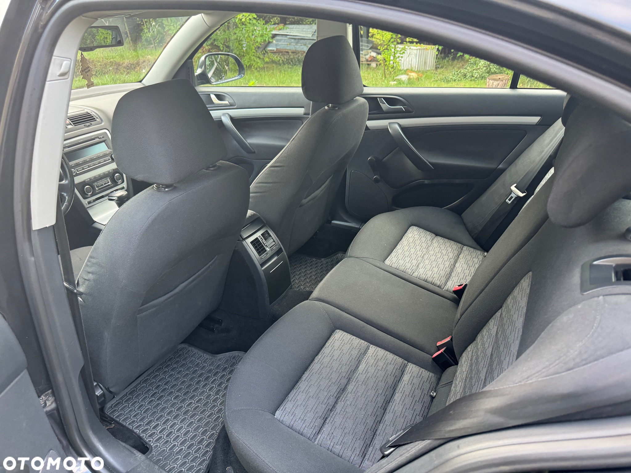 Skoda Octavia 2.0 TDI Ambiente DSG - 5