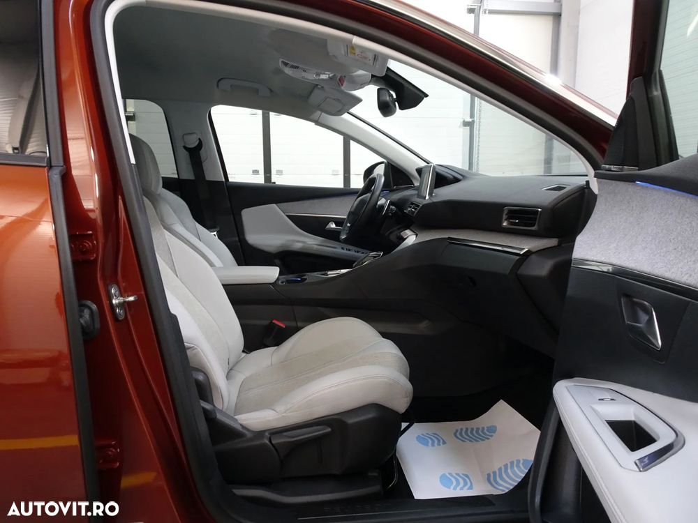 Peugeot 3008 1.2 PureTech 130 EAT8 GT - 14