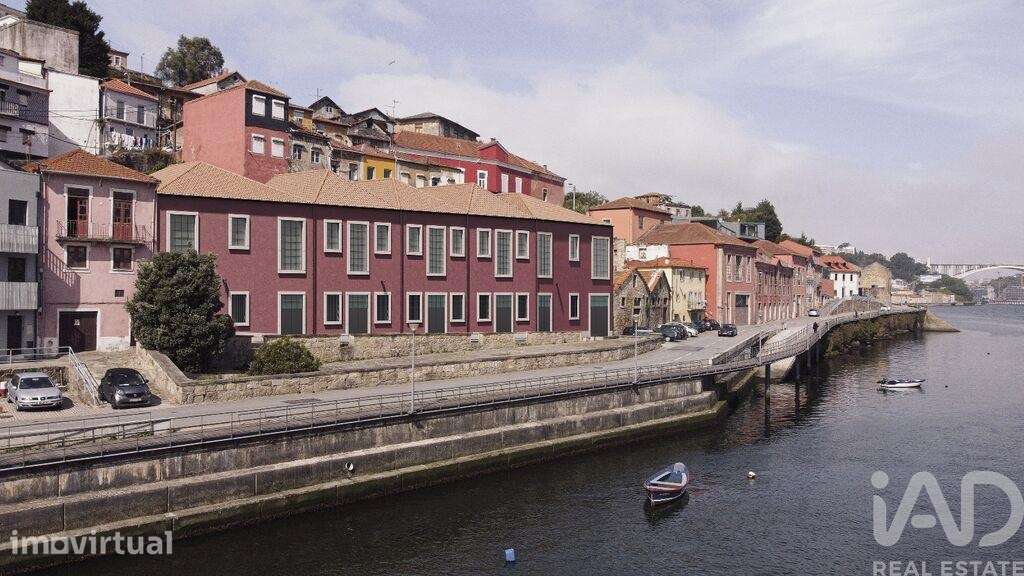 Apartamento T1 em Santa Marinha E São Pedro Da Afurada de 95,00 m2 - Grande imagem: 2/19