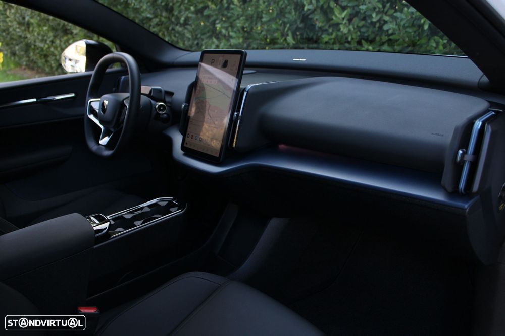 Volvo EX30 69 kWh Single Motor Extended Range Ultra - 35