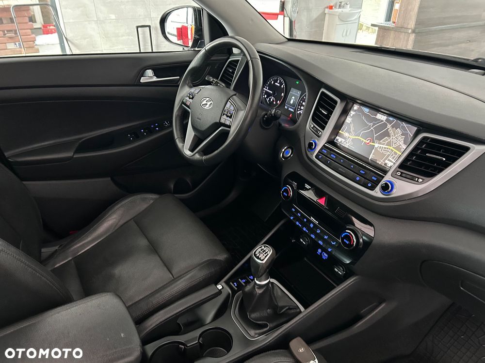 Hyundai Tucson blue 1.7 CRDi 2WD Advantage - 26