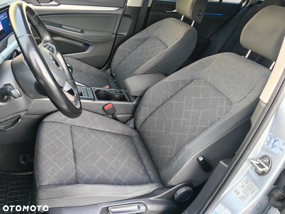Volkswagen Golf Variant 1.5 TSI BMT Highline - 28