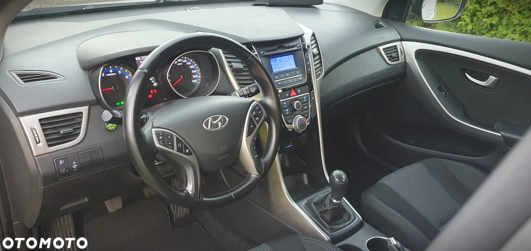 Hyundai i30 1.6 Comfort - 10