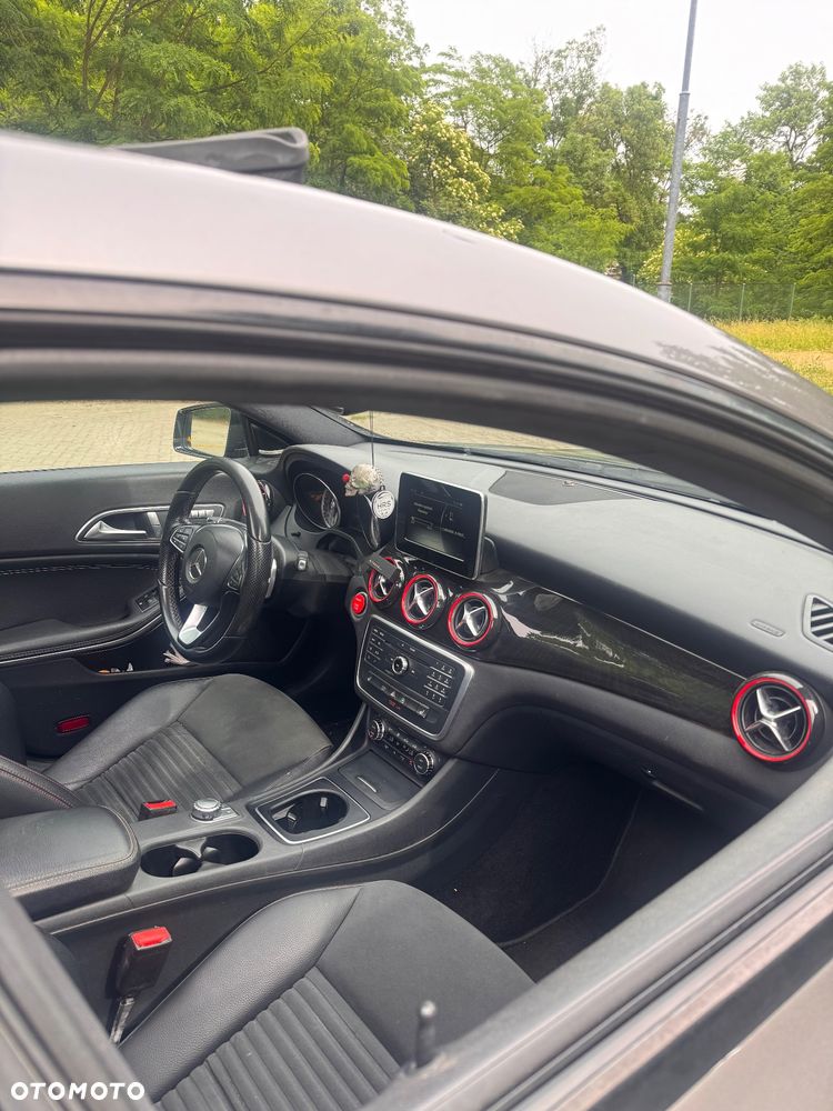 Mercedes-Benz CLA 250 7G-DCT - 6
