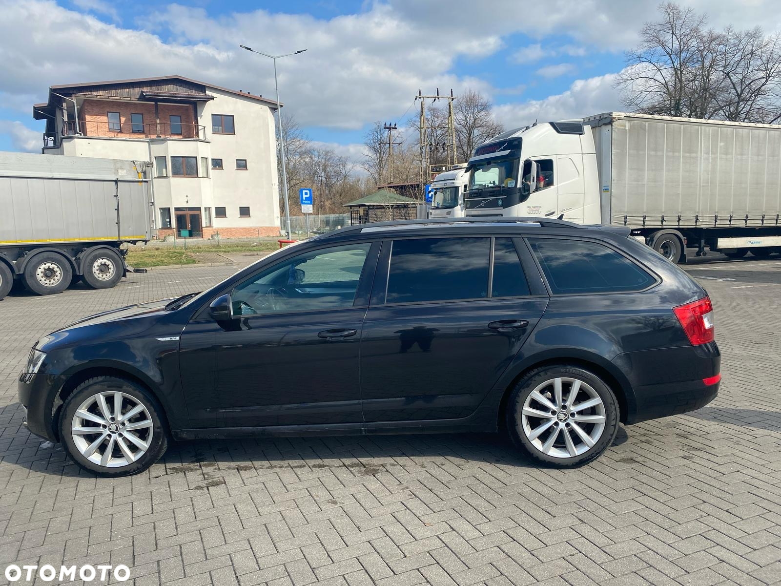 Skoda Octavia 1.6 TDI DPF DSG Elegance - 8