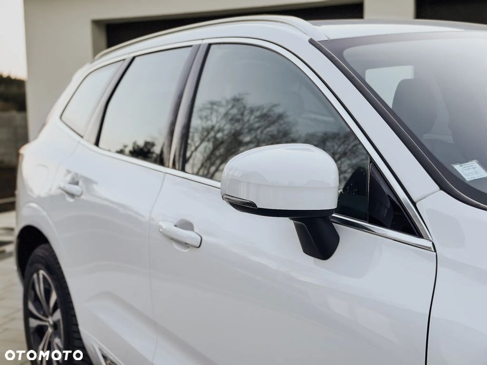 Volvo XC 60 T6 AWD Recharge Plus Bright - 15