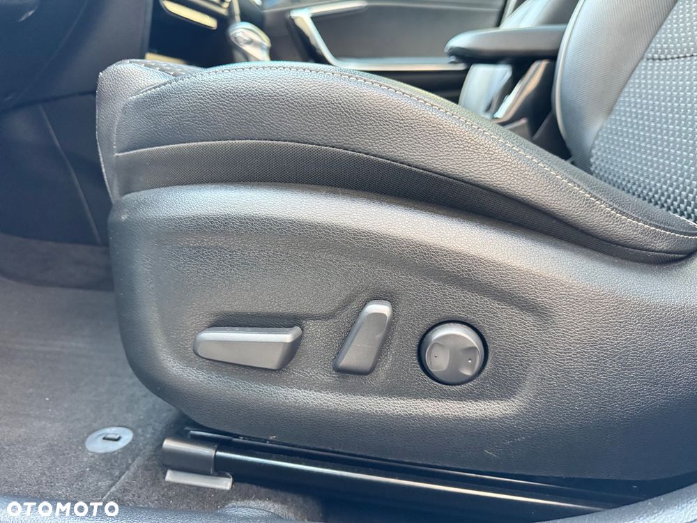 Kia Ceed 1.4 T-GDI DCT OPF Platinum Edition - 23
