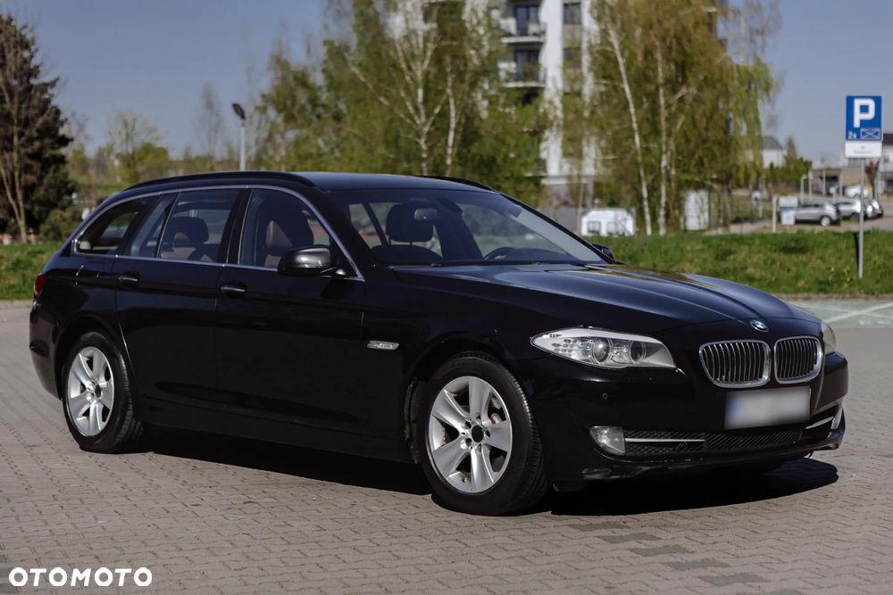 BMW Seria 5 520d - 5