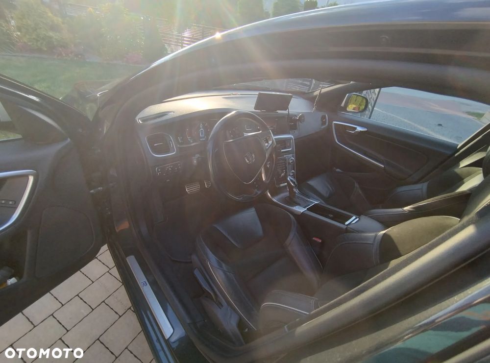 Volvo S60 D4 Geartronic Momentum - 16