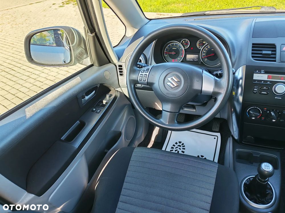 Suzuki SX4 - 15