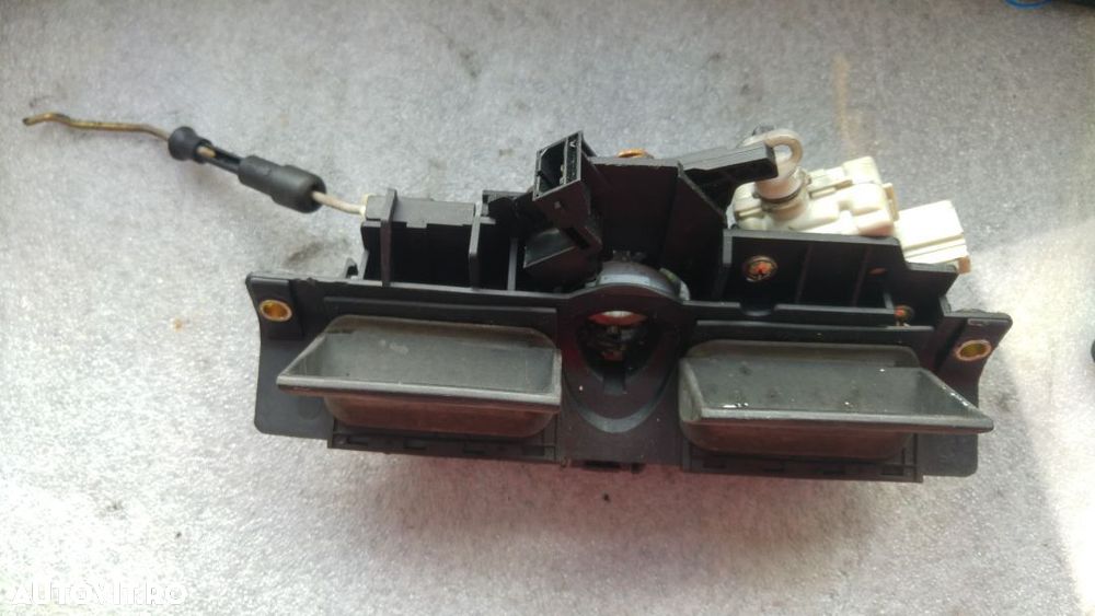 maner deschidere haion audi a6 c5  break 2002 4b0827565h - 1