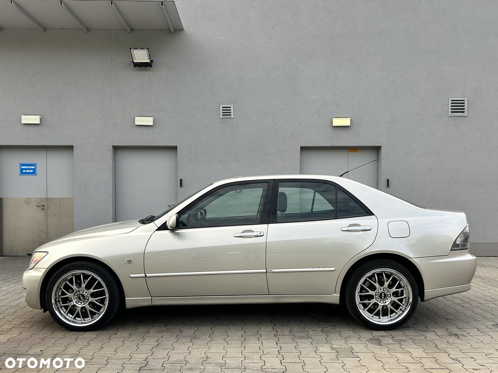Lexus IS 200 Classic - 4