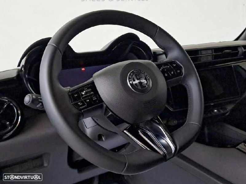 Alfa Romeo Junior 1.2 Speciale eDCT6 - 12