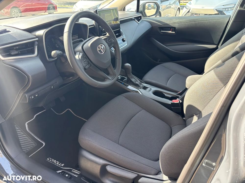 Toyota Corolla 1.8 HSD Eco - 11