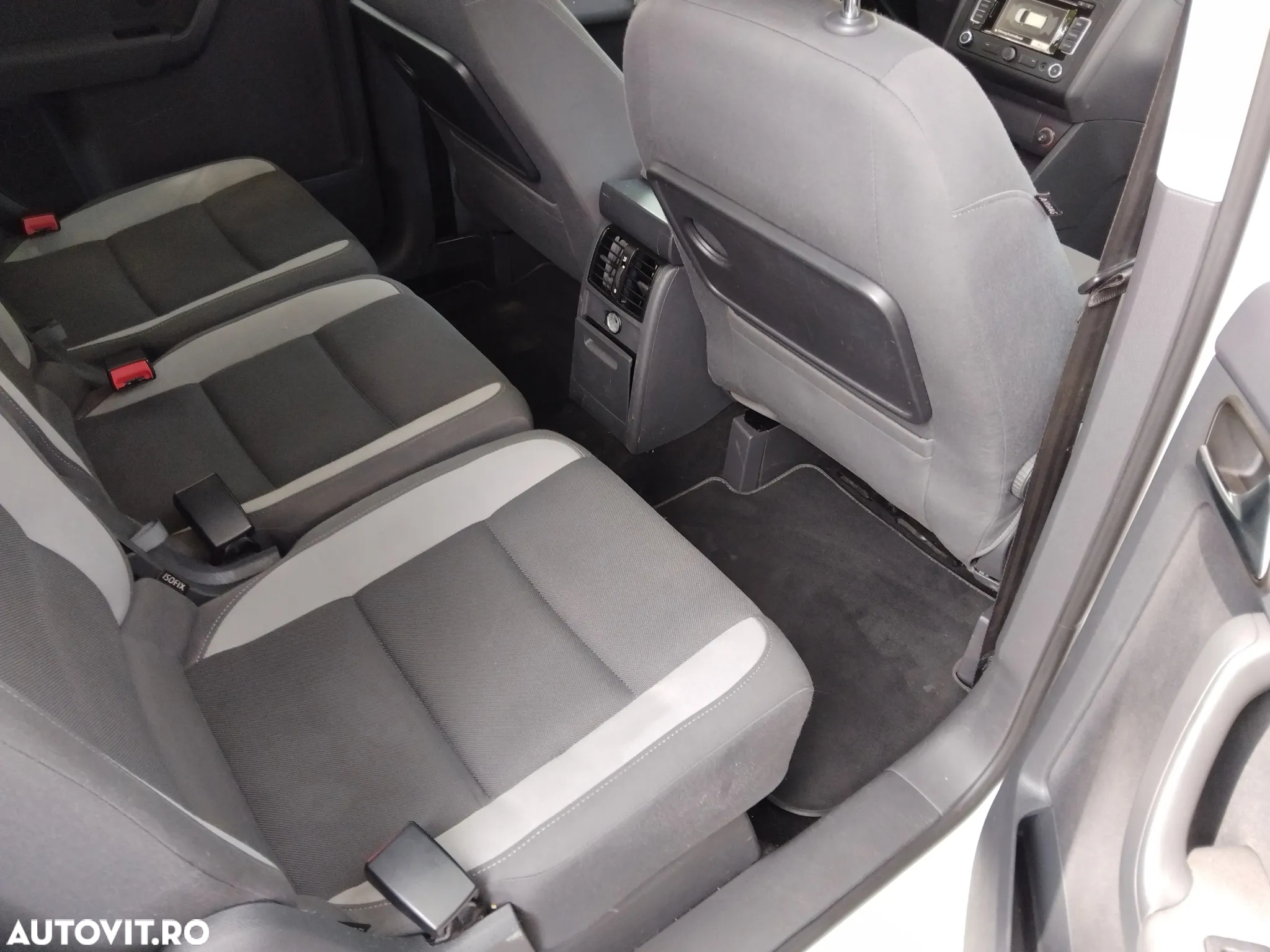 Volkswagen Touran 2.0 TDI DPF BlueMotion Technology Life - 12