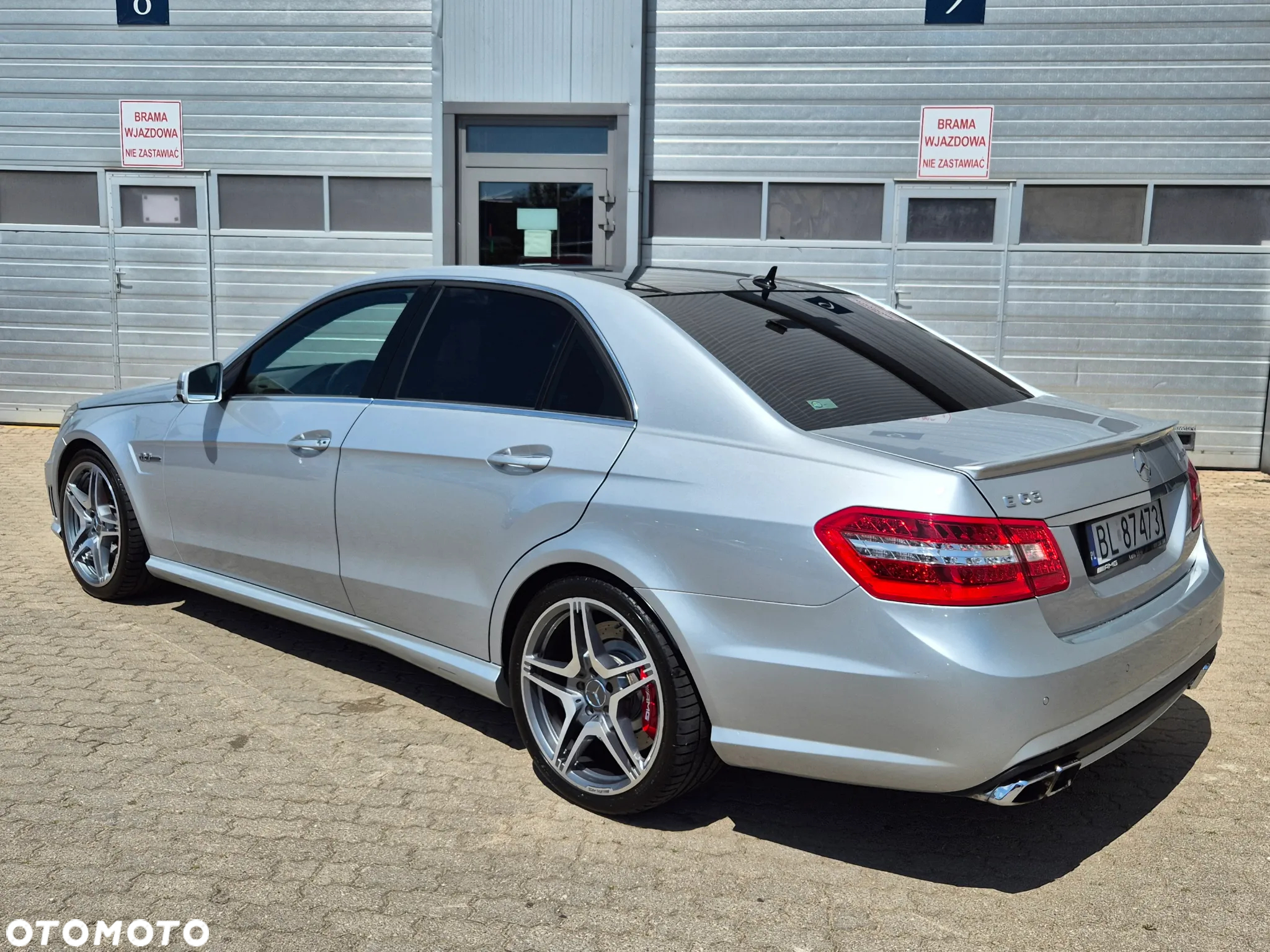 Mercedes-Benz Klasa E 63 AMG - 9