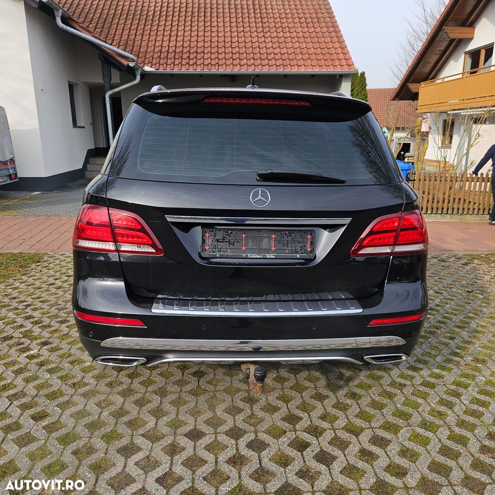 Mercedes-Benz GLE - 13