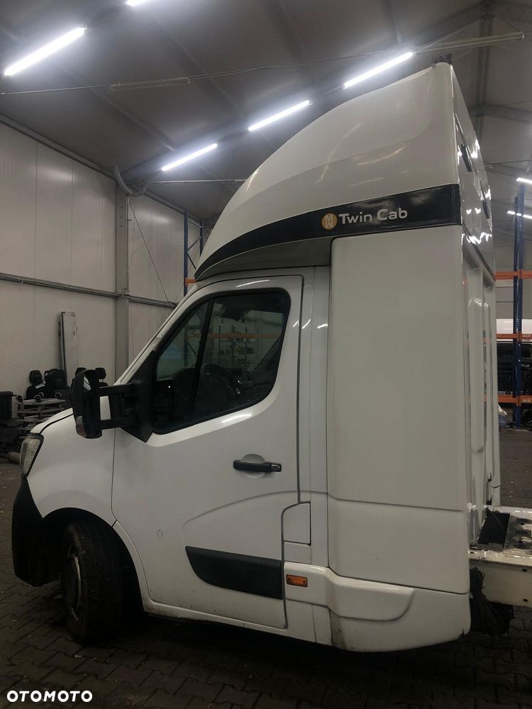 Renault Master III - 1