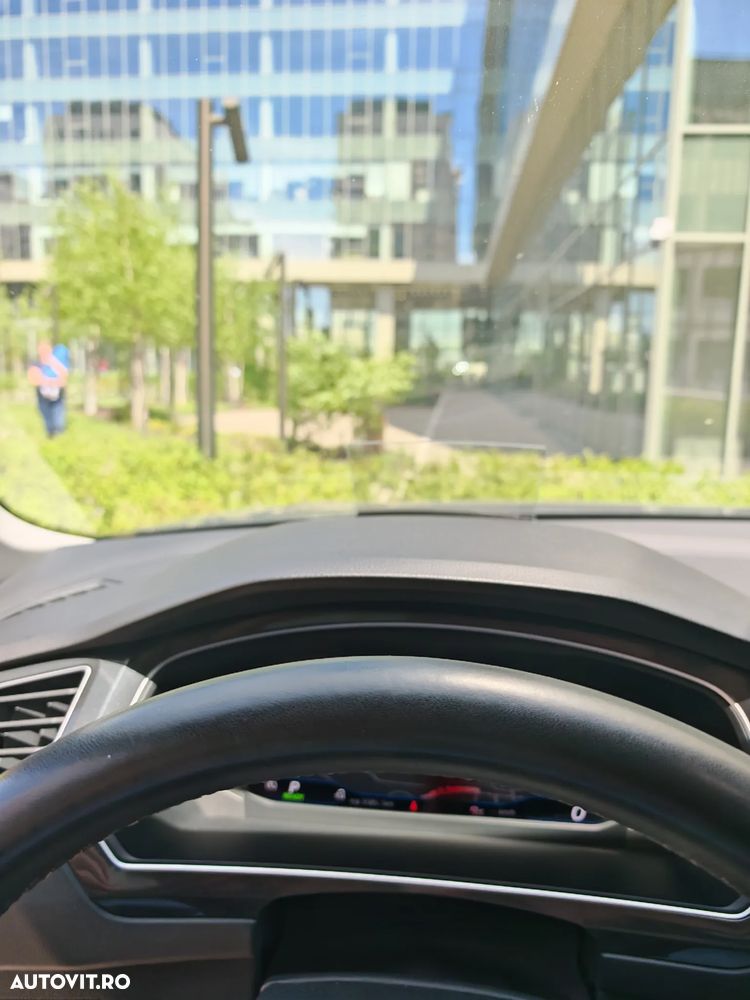 Volkswagen Tiguan - 9
