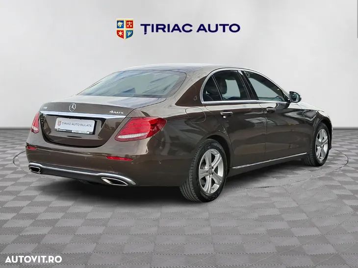 Mercedes-Benz E 200 4MATIC Aut. - 6