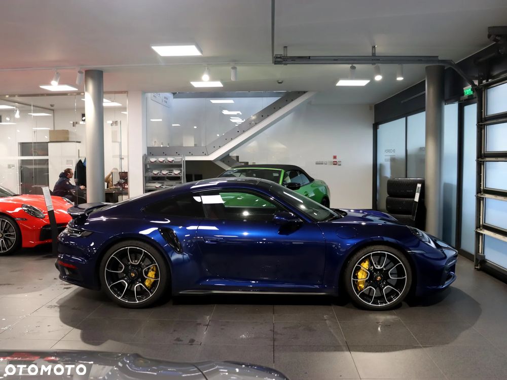 Porsche 911 Carrera Turbo S - 6