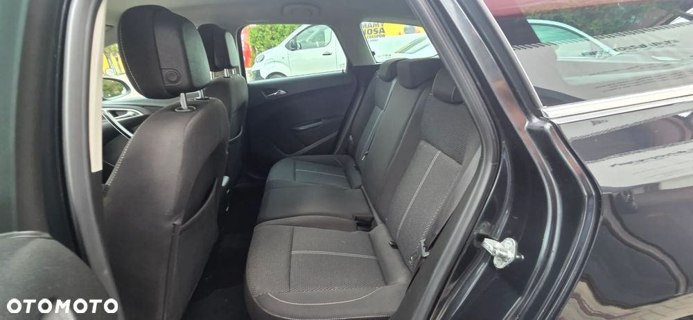Opel Astra - 32
