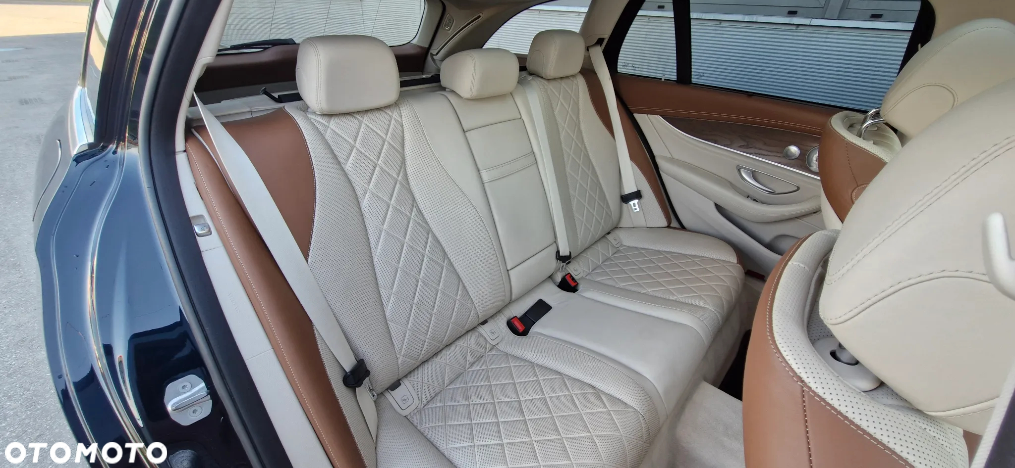 Mercedes-Benz Klasa E 350 BlueTEC 4-Matic Avantgarde - 24